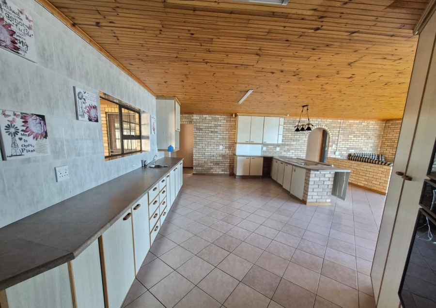 4 Bedroom Property for Sale in Dana Bay Western Cape